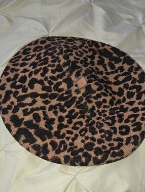 Leopard Print Beret - Brown & Black